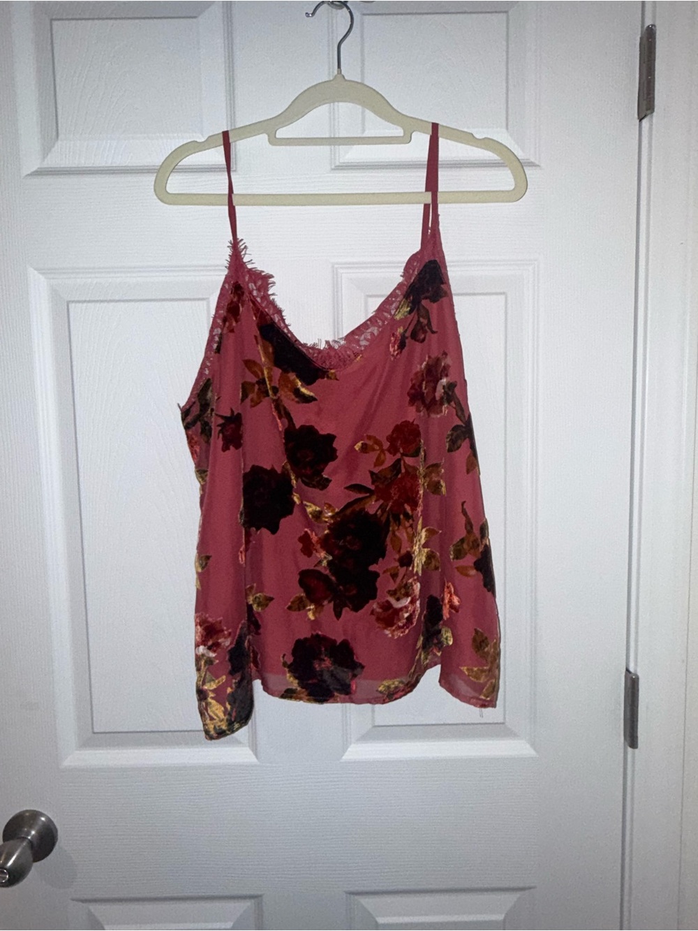 NWT JCPenney Floral Burnout Velvet Cami Tank Top Large Baroque Rose Lace Trim